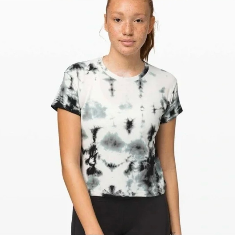 Lululemon Breathable Top